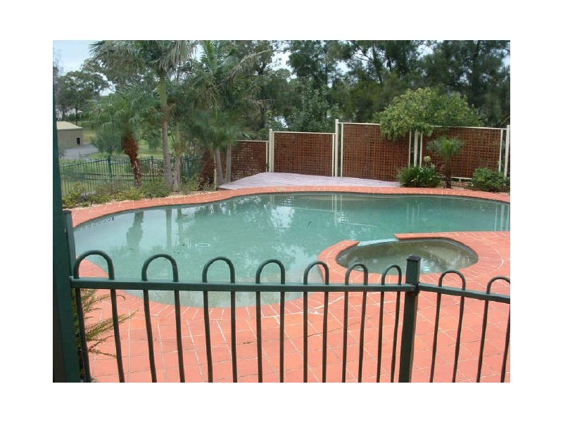 26 Cross Road, Orchard Hills NSW 2748