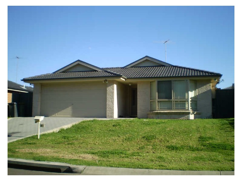 5 Narrabeen Place, Glenmore Park NSW 2745