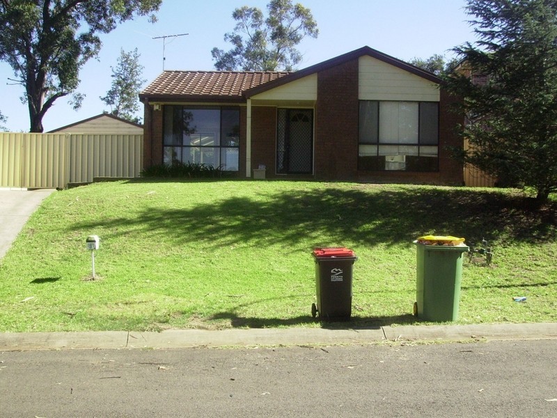 9 Hillside Circuit, Cranebrook NSW 2749
