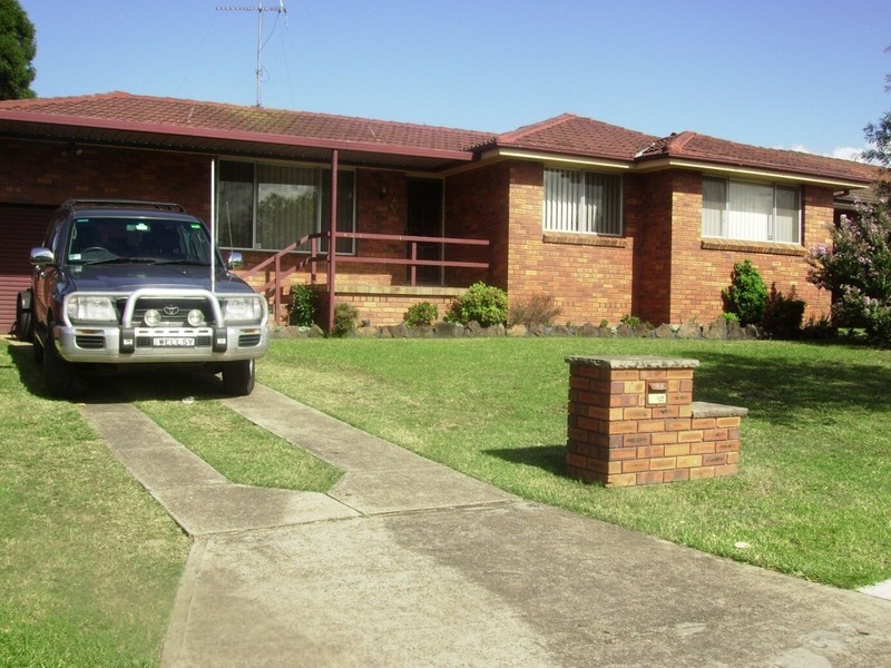 9 Samuel Foster Dr, South Penrith NSW 2750