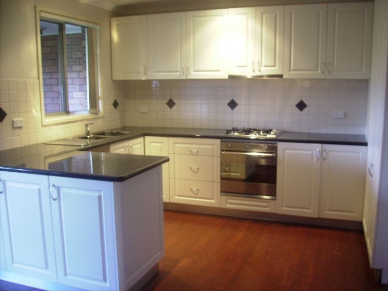 9 Samuel Foster Dr, South Penrith NSW 2750