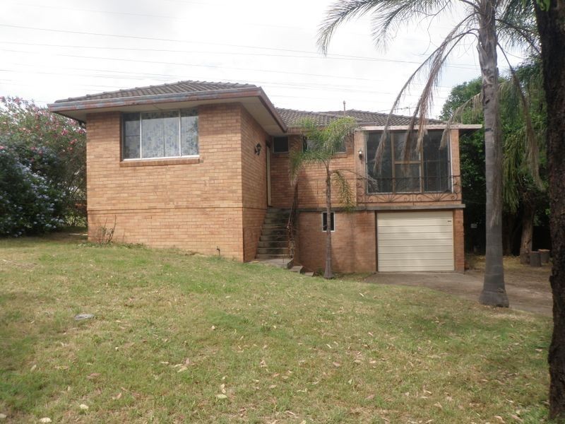 2 Illawong Ave, Kingswood NSW 2747