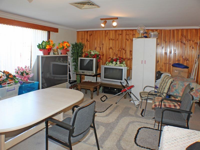 98 Rugby St, Werrington County NSW 2747