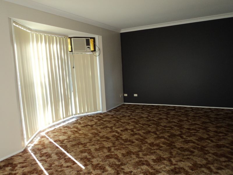 12 Enfield St, Jamisontown NSW 2750