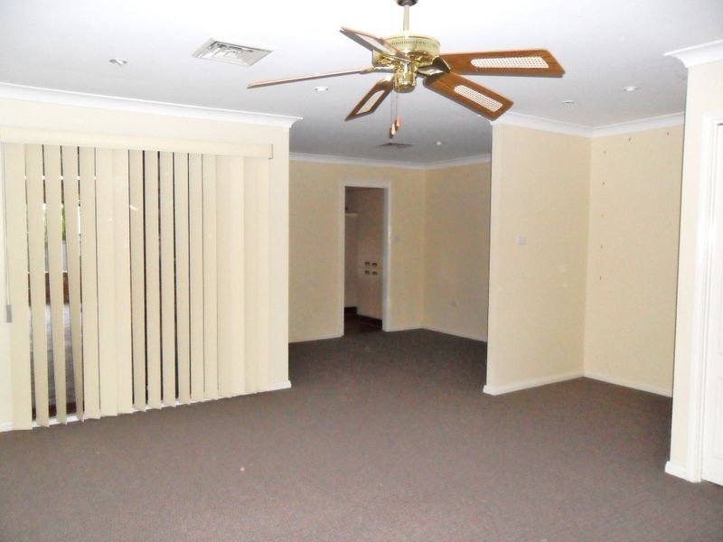 11 Selwyn Place, Cambridge Gardens NSW 2747