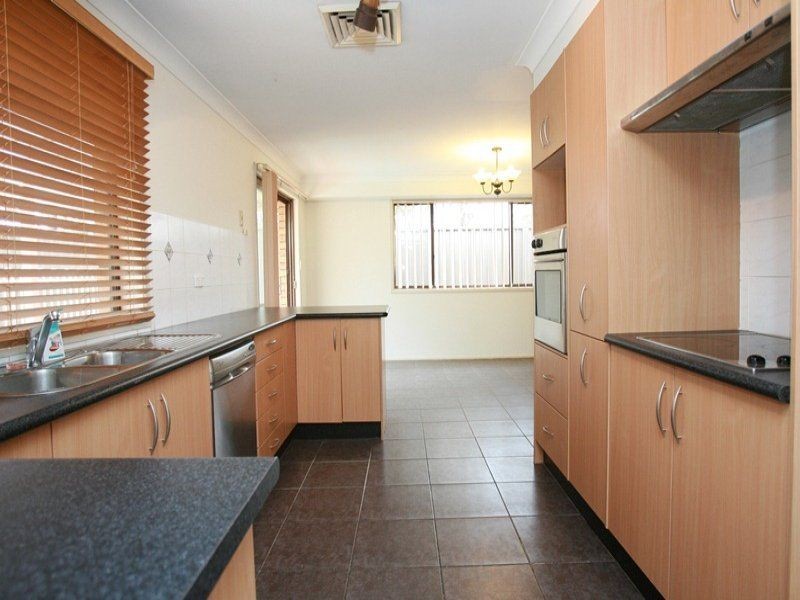 6 Oberon Street, South Penrith NSW 2750