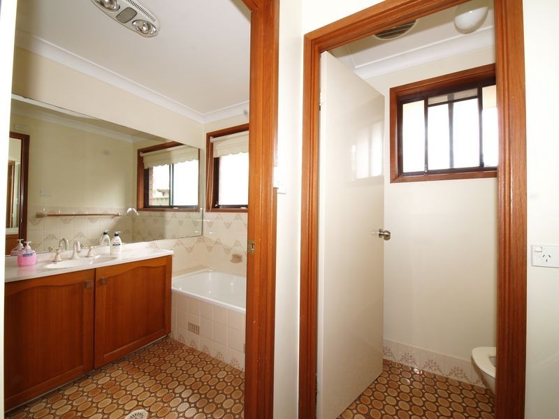 32 Corndrew Crescent, Werrington Downs NSW 2747