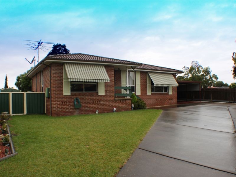 9 Gloria Street, South Penrith NSW 2750