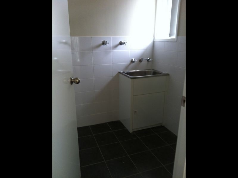 84 Barry Street, Cambridge Park NSW 2747