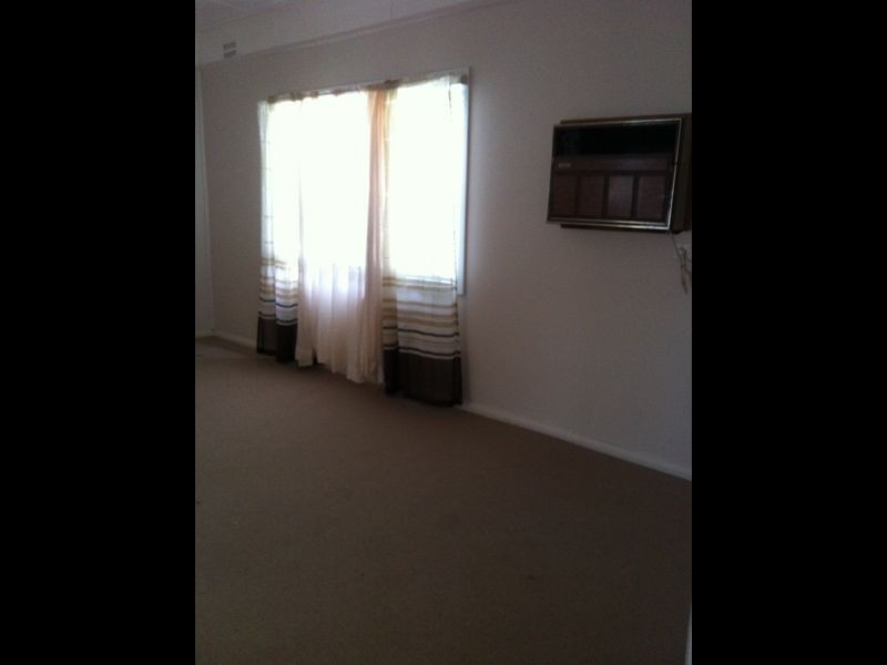 8 Rodgers Street, Kingswood NSW 2747