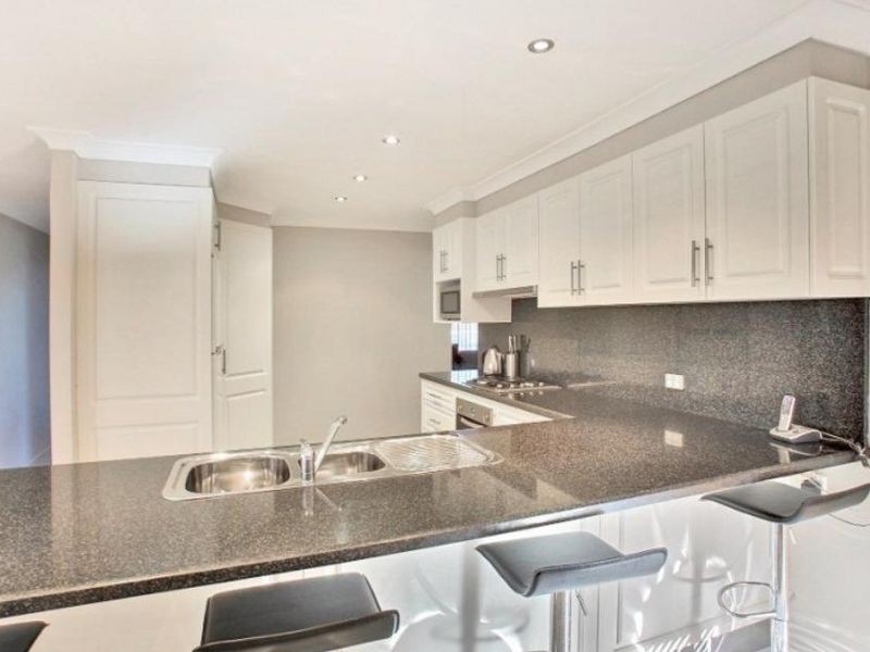 8 Mc Minn Place, Narellan Vale NSW 2567