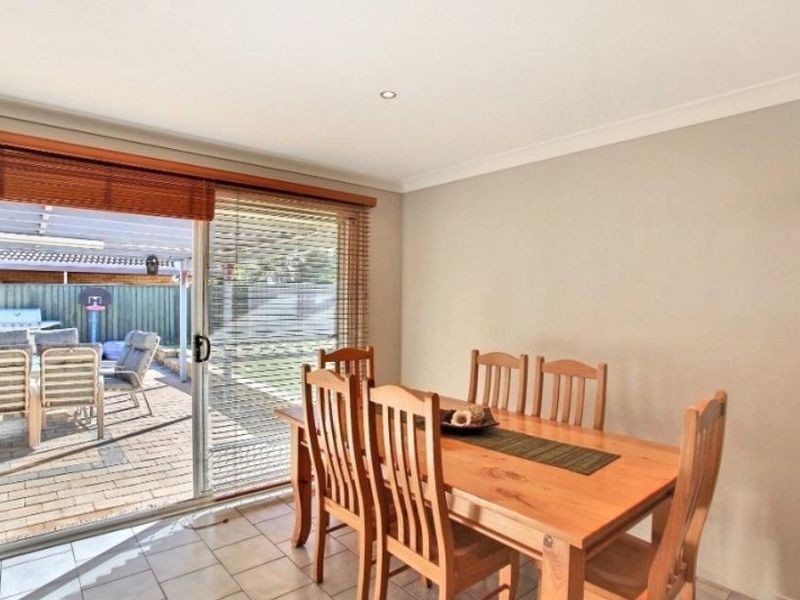 8 Mc Minn Place, Narellan Vale NSW 2567