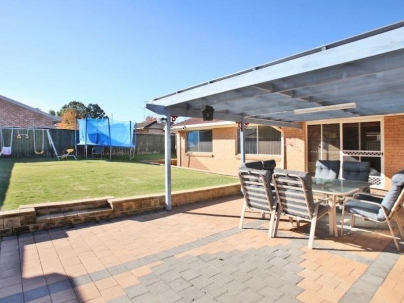 8 Mc Minn Place, Narellan Vale NSW 2567
