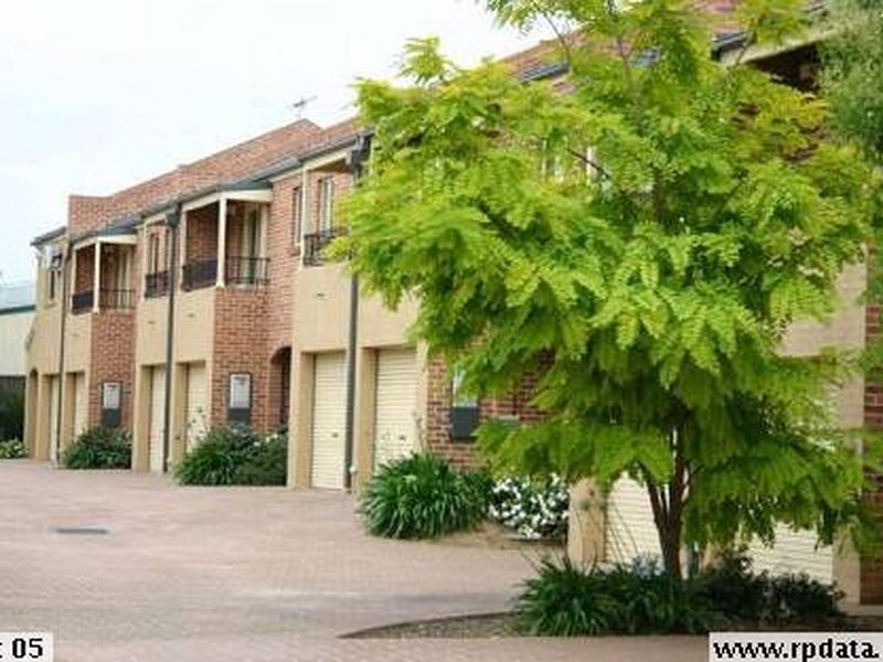 8/7 Bringelly Road, Kingswood NSW 2747