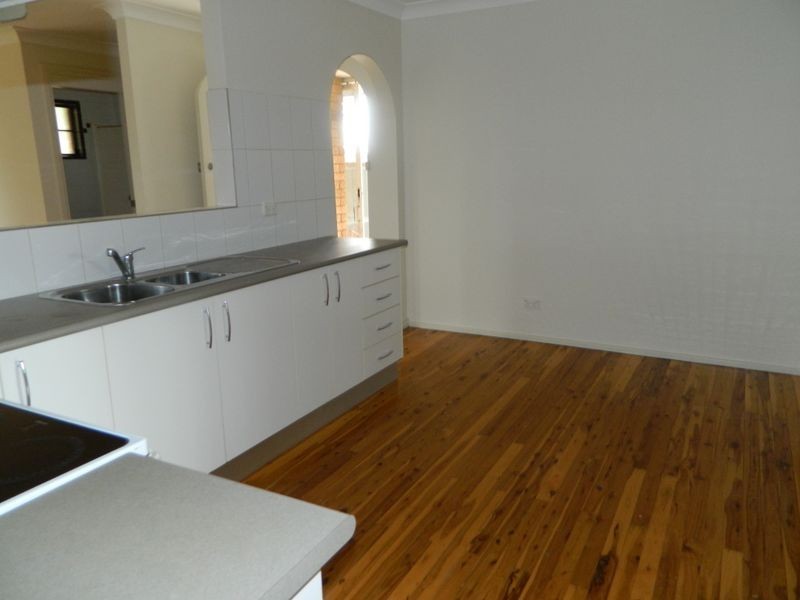 17 Twickenham St, Cambridge Park NSW 2747