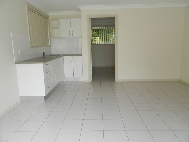 17 Twickenham St, Cambridge Park NSW 2747