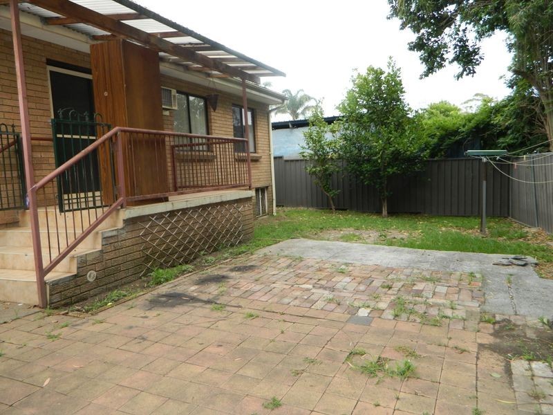 17 Twickenham St, Cambridge Park NSW 2747