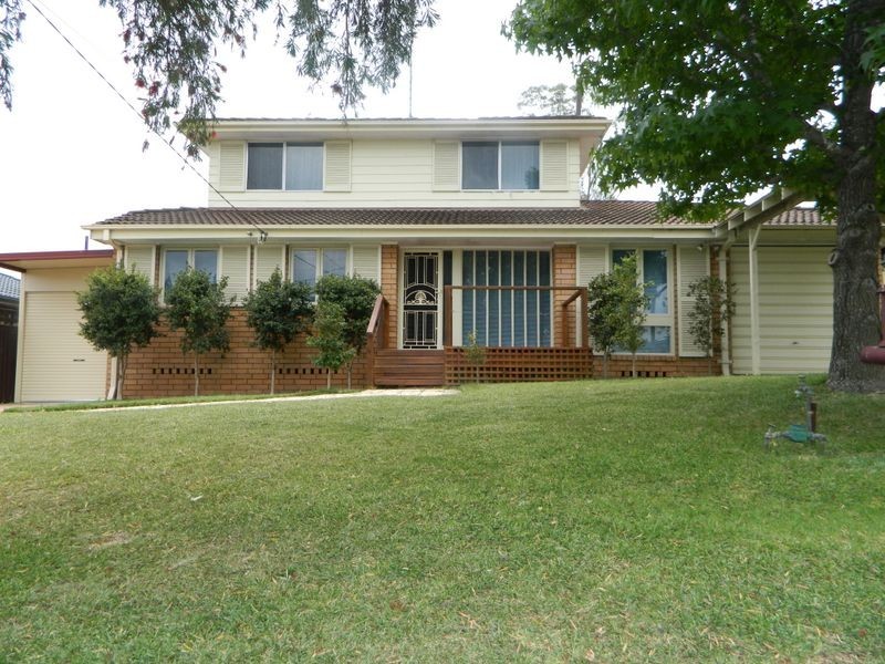 13 Grassmere Drive, South Penrith NSW 2750
