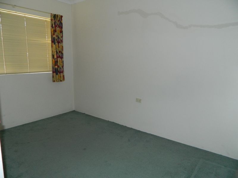 2/21 Castlereagh Street, Penrith NSW 2750