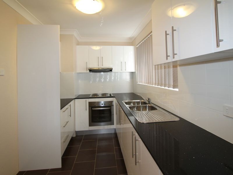 2/1 Thurston Street, Penrith NSW 2750