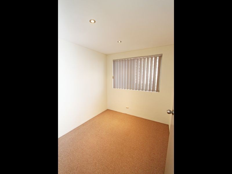 2/1 Thurston Street, Penrith NSW 2750