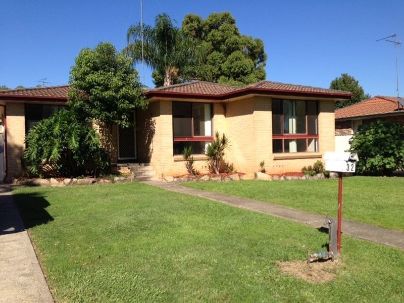32 Gadara Ave, South Penrith NSW 2750