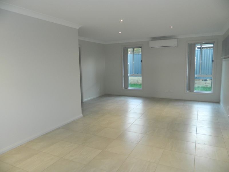 29 Binyang Avenue, Glenmore Park NSW 2745