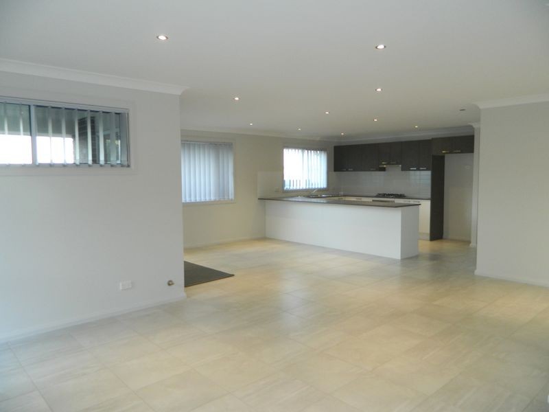 29 Binyang Avenue, Glenmore Park NSW 2745