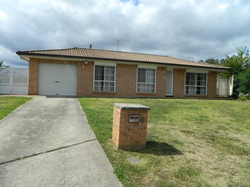6 Nambucca Place, Claremont Meadows NSW 2747