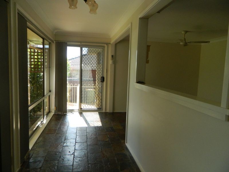 10 Burgess Street, South Penrith NSW 2750