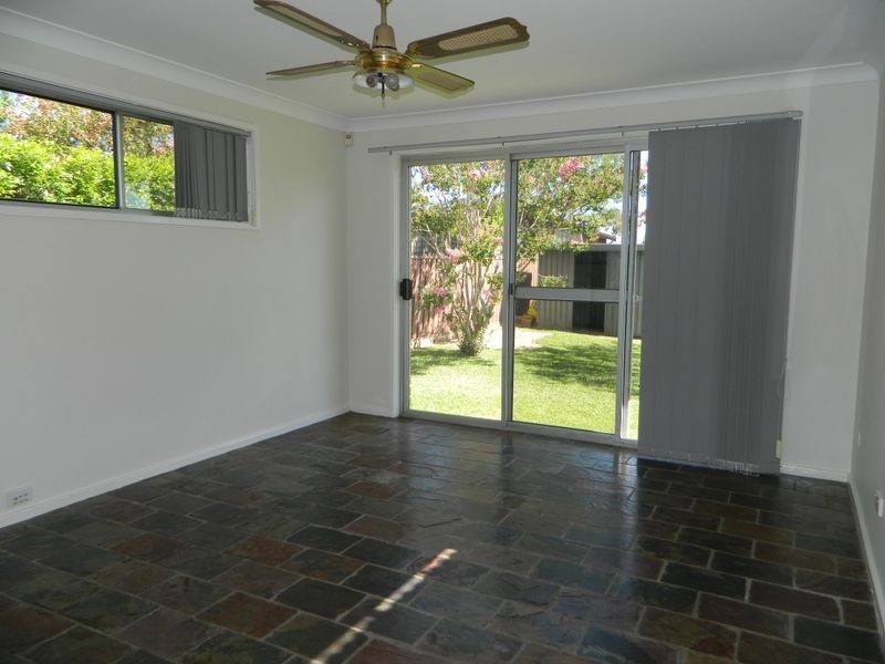 10 Burgess Street, South Penrith NSW 2750