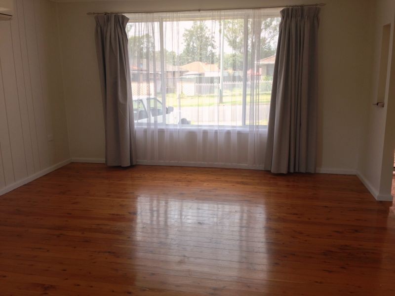 34 Twickenham Ave, Cambridge Park NSW 2747