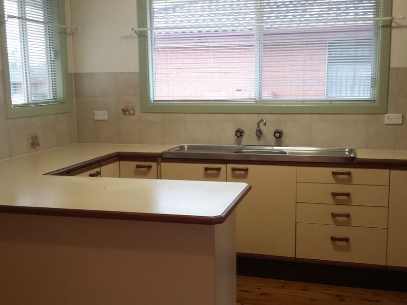 94 Westbank Avenue, Emu Plains NSW 2750