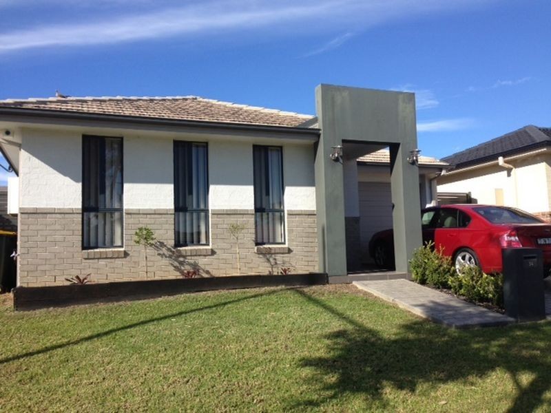 34 Drummond Avenue, Ropes Crossing NSW 2760