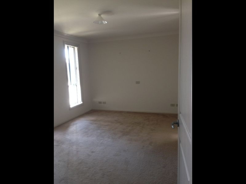 34 Drummond Avenue, Ropes Crossing NSW 2760