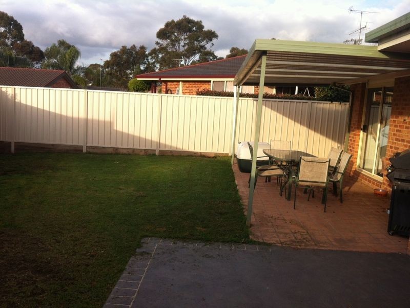 6 Becke Place, Glenmore Park NSW 2745