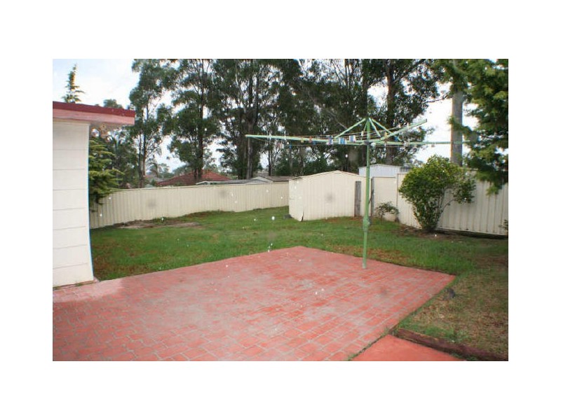 8 Pensax Road, Cranebrook NSW 2749