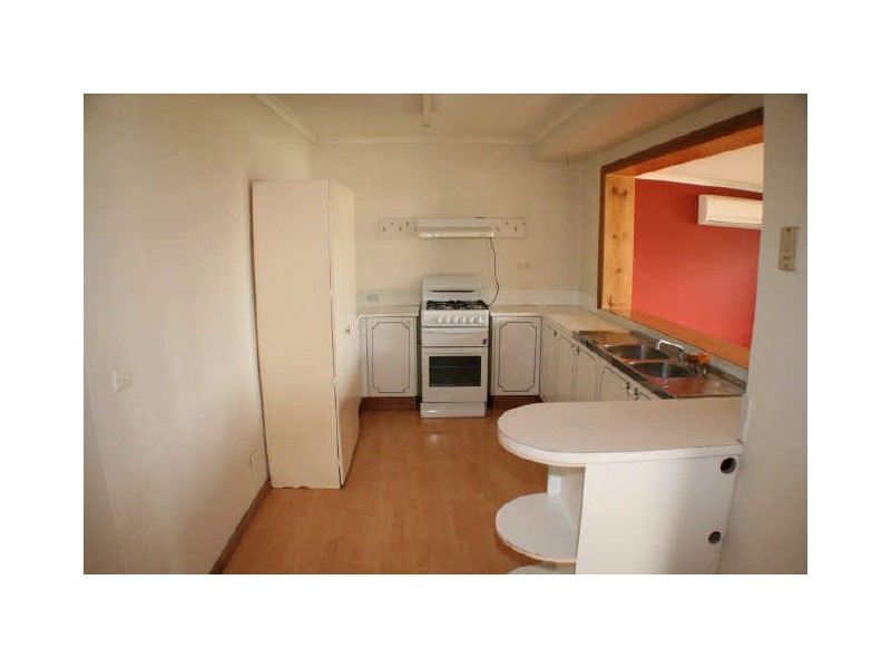 8 Pensax Road, Cranebrook NSW 2749