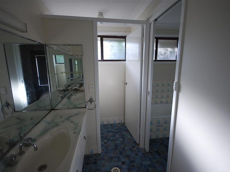 5 Woodgate Crescent, Cranebrook NSW 2749