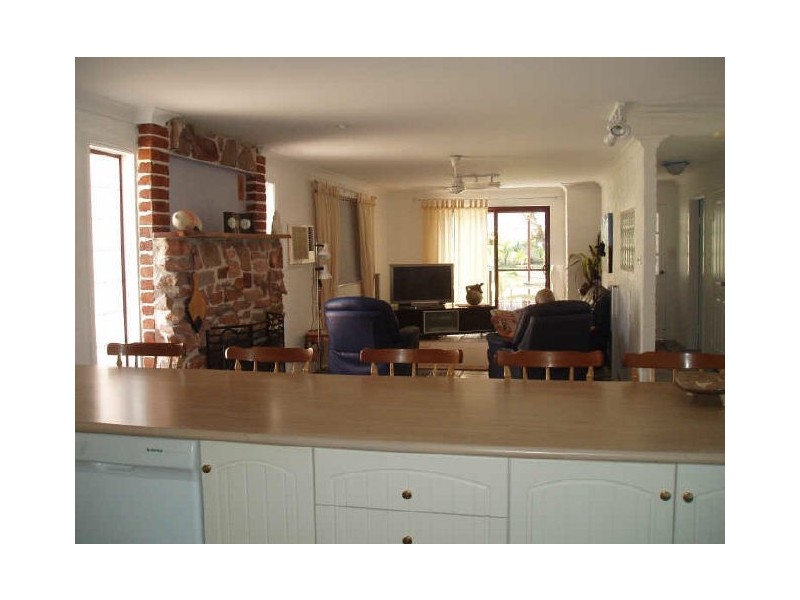 40 Meredith Avenue, Lemon Tree Passage NSW 2319