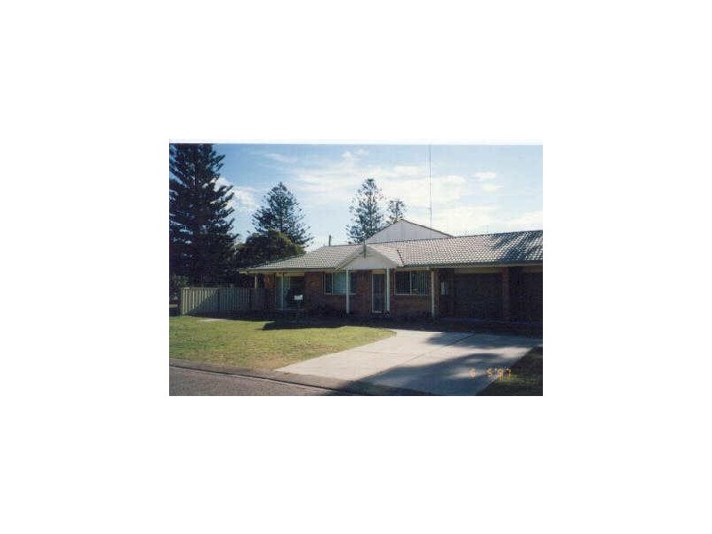 1/23 Avenue of the Allies, Tanilba Bay NSW 2319