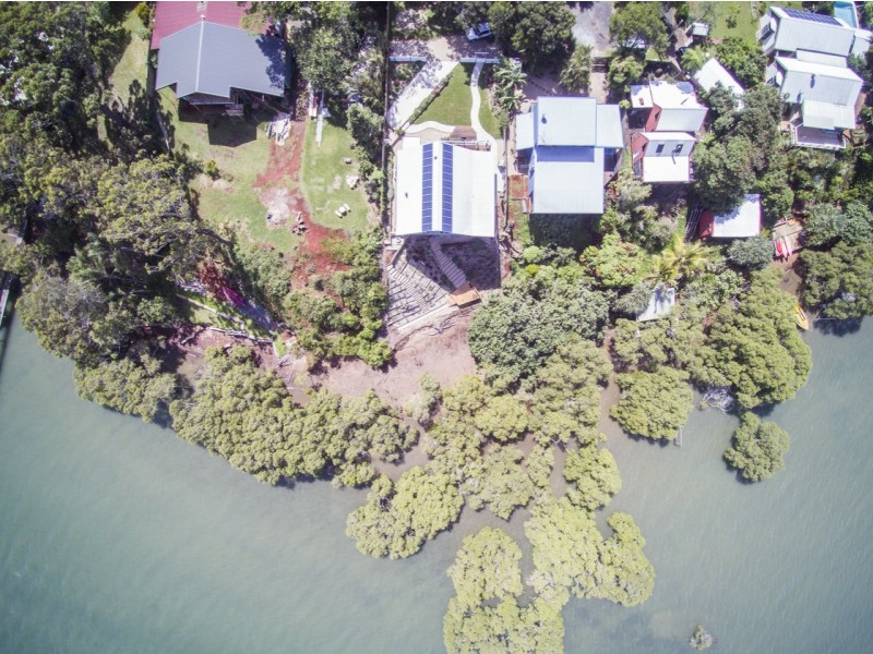 14 Emily Crescent, Macleay Island QLD 4184