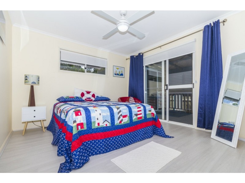 14 Emily Crescent, Macleay Island QLD 4184
