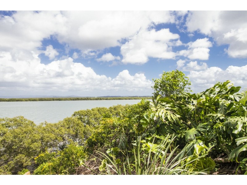 14 Emily Crescent, Macleay Island QLD 4184
