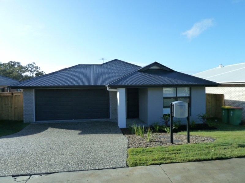 4 Treeline Place, Redland Bay QLD 4165