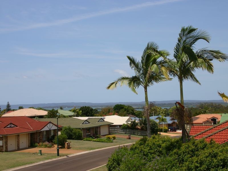 14 VIEWFIELD STREET, Redland Bay QLD 4165