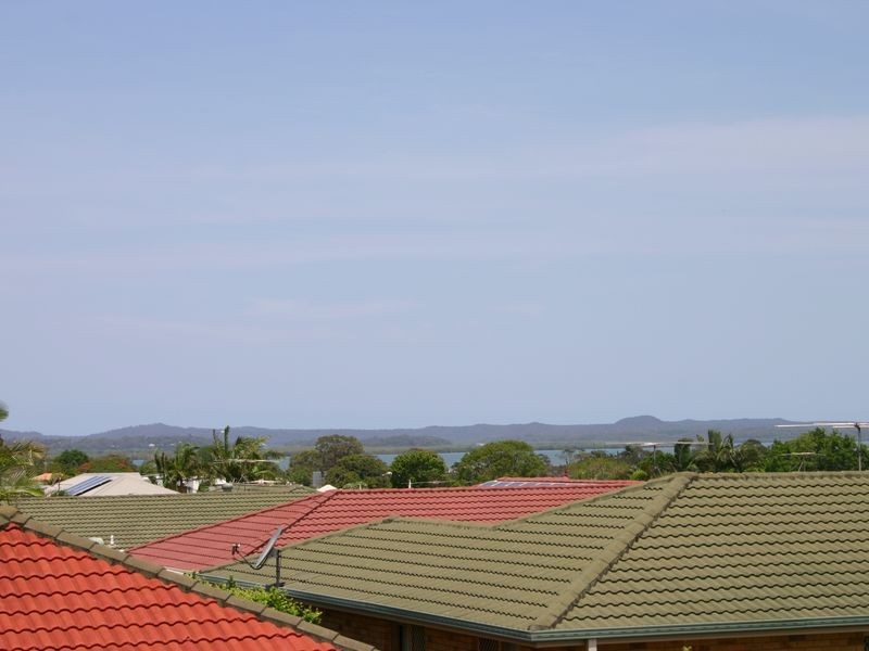 14 VIEWFIELD STREET, Redland Bay QLD 4165