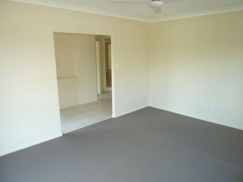 33 Emperor Drive, Redland Bay QLD 4165