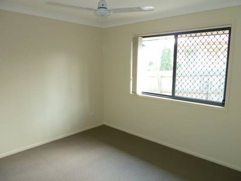 33 Emperor Drive, Redland Bay QLD 4165