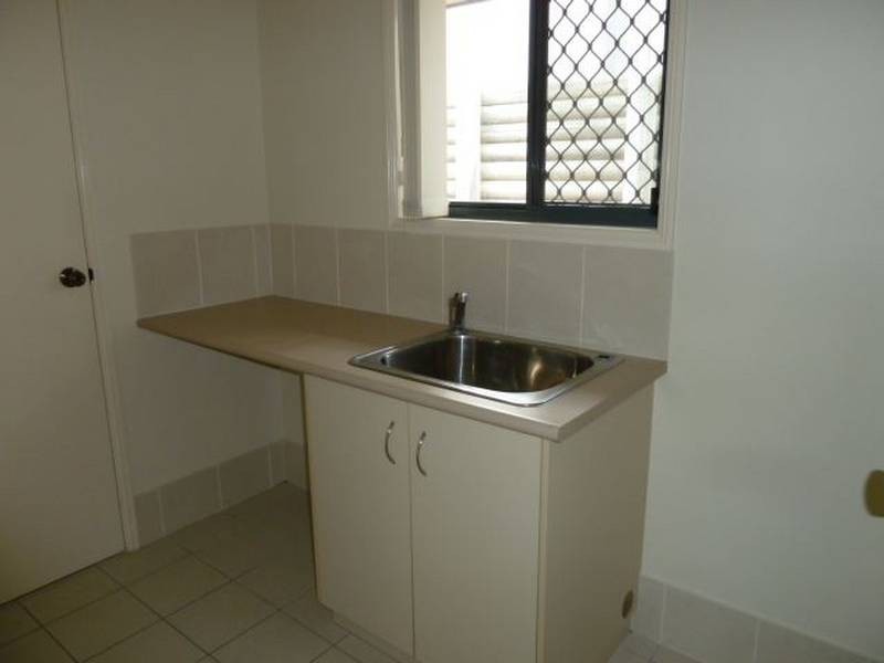 33 Emperor Drive, Redland Bay QLD 4165